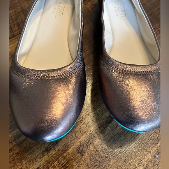 CZZPTC Life Style | Leather Ballet Flats in Bronze, Size 10 - Picture 4 of 9